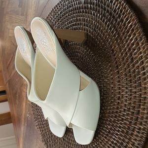 Vince Camuto White heels - Averessa Slide 9.5